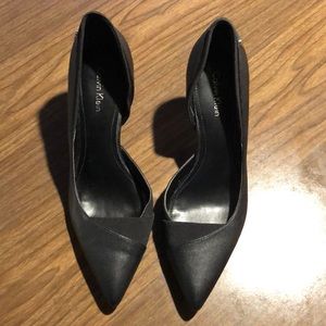 SZ 7 Calvin Klein Black D’Orsay Pumps